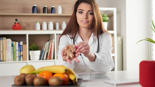 Rimedi contro nausea zenzero o banane