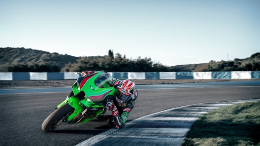 Tra l'elettronica della Kawasaki Ninja ZX-10R 2023 anche il Kcmf