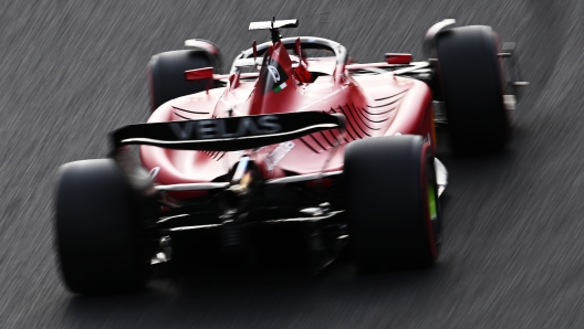 SUZUKA, JAPAN - OCTOBER 08: Charles Leclerc of Monaco driving the (16) Ferrari F1-75 on track during qualifying ahead of the F1 Grand Prix of Japan at Suzuka International Racing Course on October 08, 2022 in Suzuka, Japan. (Photo by Clive Mason/Getty Images)