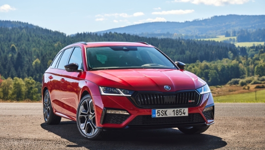 nuova skoda octavia rs wagon 2022