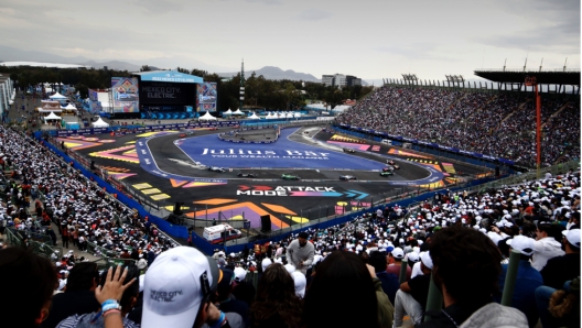 La curva dello Stadio, all'Hermanos Rodriguez di Citt del Messico