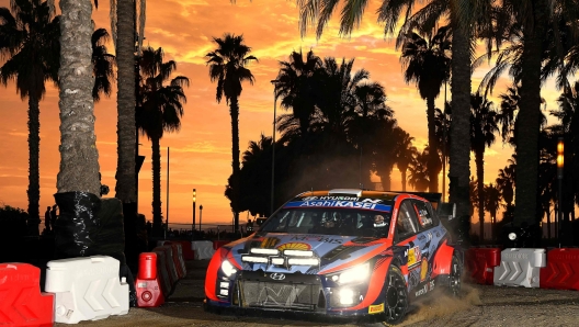 Hyundai Shell Mobis WRT's driver Ott Tanak of Estonia steers his Hyundai I20 assisted by Martin Jarveoja of Estonia during the second day of the Catalonia 2022 FIA World Rally Championship in Salou, on October 22, 2022. (Photo by Pau BARRENA / AFP)