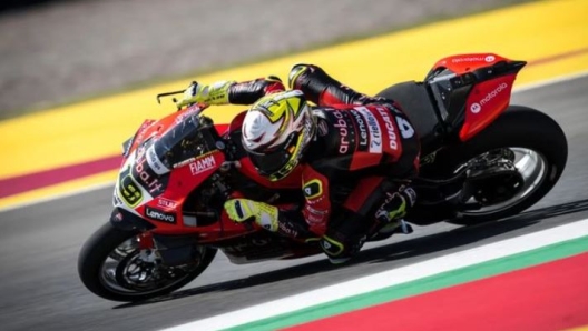 Alvaro Bautista, 37 anni, alla sua seconda stagione in Ducati (foto @aruba.it_racing)