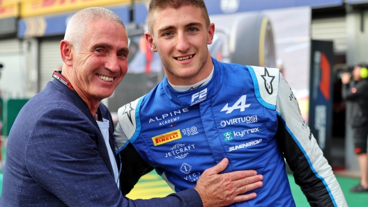 Jack Doohan (a des) 19 anni, col padre Mick, 5 volte iridato in 500