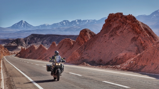 Davide Biga durante un giro del mondo in solitaria con la Yamaha XT1200Z