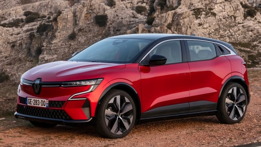 Renault Megane E-Tech electric, sviluppata in condivisione con Nissan