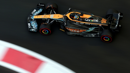 ABU DHABI, UNITED ARAB EMIRATES - NOVEMBER 22: Oscar Piastri of Australia driving the McLaren MCL36 Mercedes on track during Formula 1 testing at Yas Marina Circuit on November 22, 2022 in Abu Dhabi, United Arab Emirates. (Photo by Bryn Lennon/Getty Images)