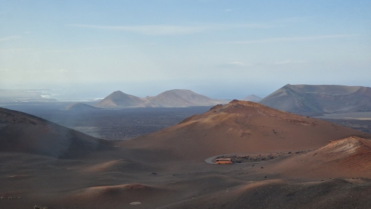 Lanzarote: strade tra i vulcani