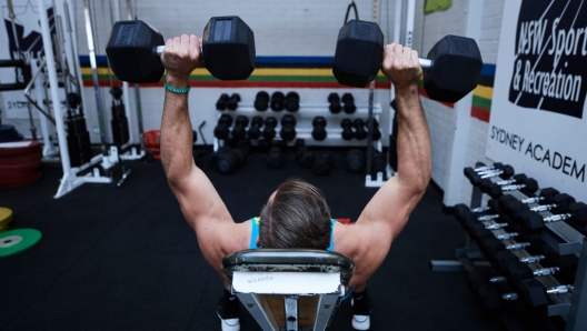 SYDNEY, AUSTRALIA - SEPTEMBER 20:  Ed Jenkins of the Australian Rugby Sevens team works out in the gym during a training session on September 20, 2017 in Sydney, Australia.  (Photo by Brett Hemmings/Getty Images)