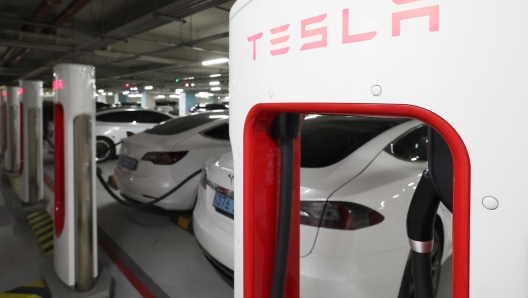 Un supercharger Tesla a Seul Epa