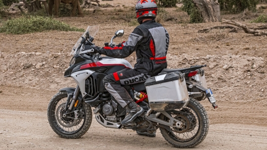 La Multistrada V4 Rally vuole primeggiare anche lontano dall'asfalto