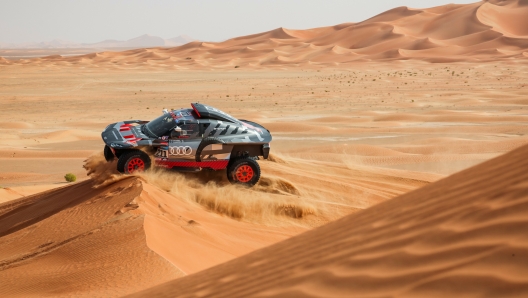 La vettura di Mattias Ekstr?m ed Emil Bergkvist in azione alla Dakar 2023