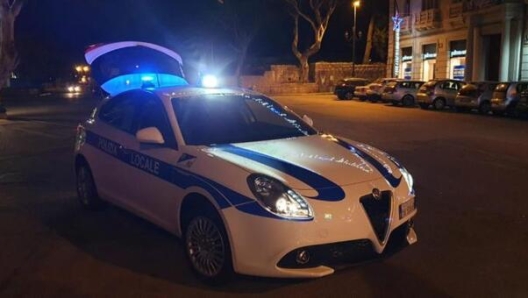 Una pattuglia della polizia municipale Ansa