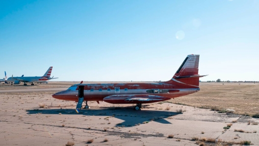 L'aereo è rimasto parcheggiato per decenni a Roswell, ed è privo di motori