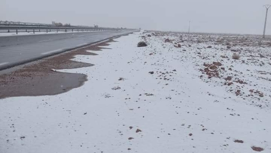 La provincia di Bechar sotto la neve