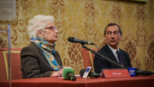 Liliana Segre e Beppe Sala alla conferenza stampa di presentazione della Giornata della Memoria a Palazzo Marino, 23 Gennaio 2023ANSA/MATTEO CORNER