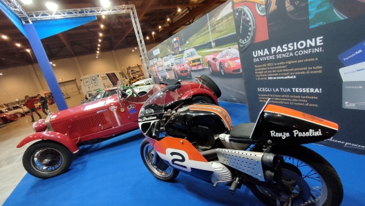 Auto e moto esposte al Rally Meeting alla fiera di Vicenza