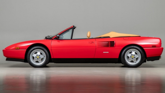 Una Ferrari Mondial T del 1989