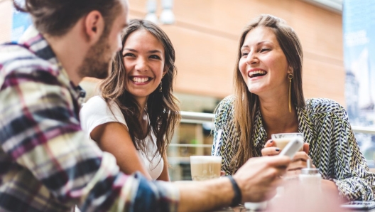 Conversare con amici e parenti fa bene alla salute