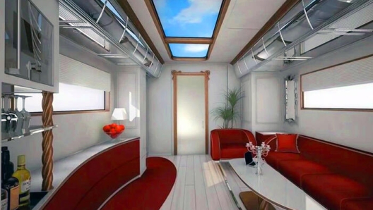 EleMMent Palazzo Superior, hypercamper con lounge sul tetto