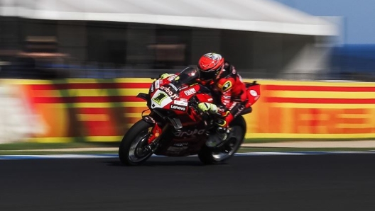 Alvaro Bautista in azione con la Ducati