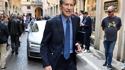 Giulio Terzi di Sant'Agata al termine dell'assemblea degli eletti di Fratelli d'Italia, Roma, 10 ottobre 2022.  ANSA/ETTORE FERRARI