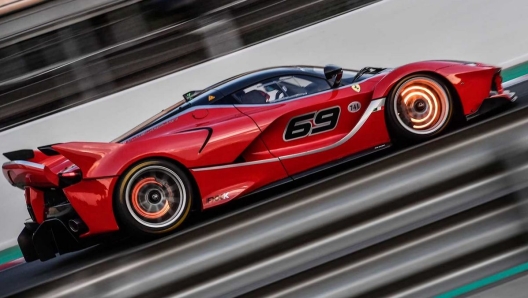 La FXX-K fu presentata a Yas Marina alla fine del 2014