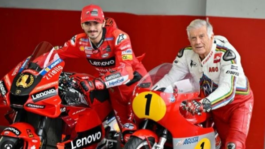 Da sinistra Pecco Bagnaia e Giacomo Agostini