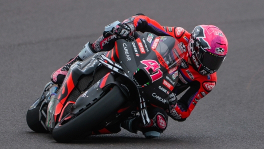 epa10552678 Spanish rider Aleix Espargaro of Aprilia Racing during the free practice session of the MotoGP for the Motorcycling Grand Prix of Argentina in Termas de Rio Hondo, Argentina, 31 March 2023.  EPA/JUAN IGNACIO RONCORONI