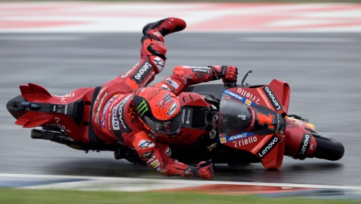 Ducati Italian rider Francesco Bagnaia falls during the Argentina Grand Prix MotoGP race, at Termas de Rio Hondo circuit, in Santiago del Estero, Argentina, on April 2, 2023. (Photo by JUAN MABROMATA / AFP)