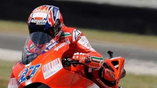 Stoner in sella alla Ducati (Instagram Casey Stoner)