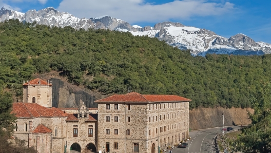 Monasterio Santo Toribio de Liébana foto Bahillo