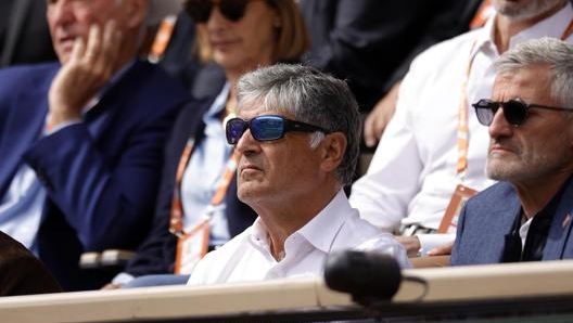 Toni Nadal segue il match tra Rafa e Aliassime a Parigi