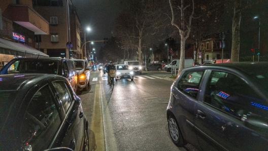 27 Gennaio 2023 Milano, Italia  Traffico in Viale Lunigiana e Viale Marche Nella foto Viale Lunigiana in direzione Stazione Centrale Nella foto Viale Marche, quattro vetture occupano la pista ciclabile Ermes Beltrami/LaPresse  - Traffico in Viale Lunigiana e Viale Marche - fotografo: Ermes Beltrami