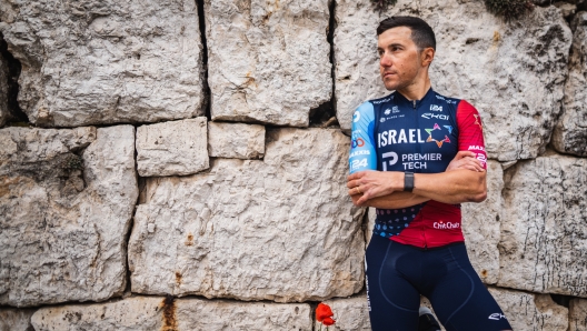 Domenico Pozzovivo, 40 anni, con la maglia della Israel