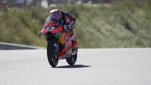 PORTIMAO, PORTUGAL - MARCH 19: Deniz Oncu of Turkie and Red Bull KTM Ajo heads down a straight during the Moto2 & Moto3 Tests on March 19, 2023 in Portimao, Portugal. (Photo by Mirco Lazzari gp/Getty Images)