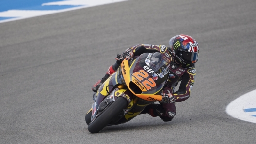 JEREZ DE LA FRONTERA, SPAIN - APRIL 29: Sam Lowes of Great Britain and Elf Marc VDS Racing Team rounds the bend during the MotoGP Of Spain - Qualifying on April 29, 2023 in Jerez de la Frontera, Spain. (Photo by Mirco Lazzari gp/Getty Images)