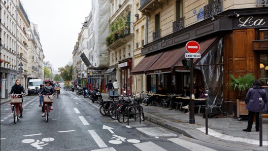 ciclisti parigi