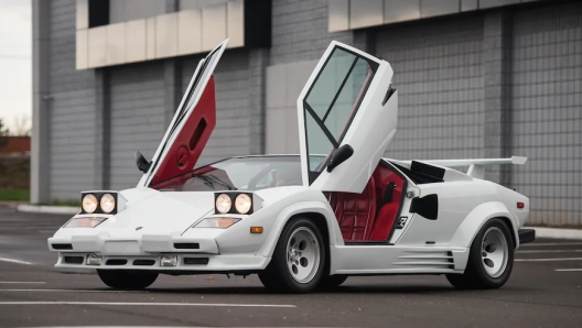 La Lamborghini Countach LP 500 con il V12 evoluto progettato da Bizzarrini