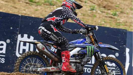 Jeremy Seewer impegnato nel GP di Francia (foto MXGP)