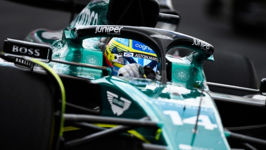 MIAMI, FLORIDA - MAY 07: Fernando Alonso of Spain driving the (14) Aston Martin AMR23 Mercedes on track during the F1 Grand Prix of Miami at Miami International Autodrome on May 07, 2023 in Miami, Florida.   Rudy Carezzevoli/Getty Images/AFP (Photo by Rudy Carezzevoli / GETTY IMAGES NORTH AMERICA / Getty Images via AFP)