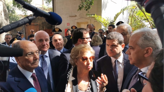 Il  ministro degli Interni Matteo Piantedosi, il presidente della Regione Sicilia, Renato Schifani, il presidente dell'Ars Gaetano Galvagno, il sindaco Roberto Lagalla e Maria Falcone in occasione del 31/mo anniversario della strage di Capaci, 23 maggio 2023. ANSA/MARCHESE