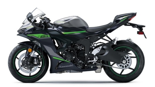 La Ninja ZX-6R in colorazione nera