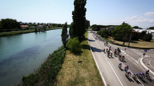 Foto Alessandro Garofalo/LaPresse 24-05-2023, Italia Giro-E- Tappa 17 Monastier di Treviso - Caorle  Nella foto: un momento della gara   May  24, 2023, Italy Giro-E - stage 17 Monastier di Treviso - Caorle  In the pic: a moment of the race