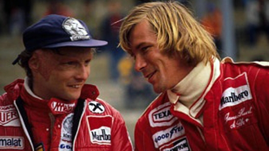 Il mondo della Formula Uno degli anni ?70 rivive nel trailer di Rush, il nuovo film diretto da Ron Howard e scritto dal premio Oscar Peter Morgan. Protagonista di questa pellicola Chris ?Thor? Hemsworth, che interpreta il pilota della Ferrari James Hunt, Daniel Bruel, che interpreta Niki Lauda. ANSA/blog.screenweek.it +++NO SALES - EDITORIAL USE ONLY+++