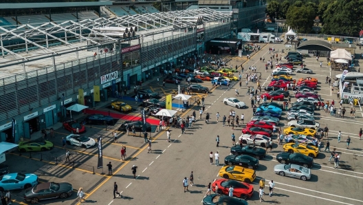 Il paddock dell'Autodromo di Monza nella prima giornata di MiMo 2023