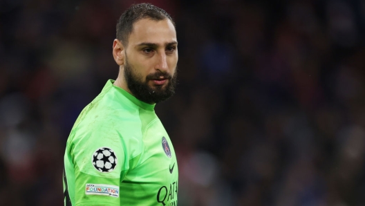 MUNICH, GERMANY - MARCH 08: Gianluigi Donnarumma of Paris Saint-Germain reacts during the UEFA Champions League round of 16 leg two match between FC Bayern München and Paris Saint-Germain at Allianz Arena on March 08, 2023 in Munich, Germany. (Photo by Alex Grimm/Getty Images)