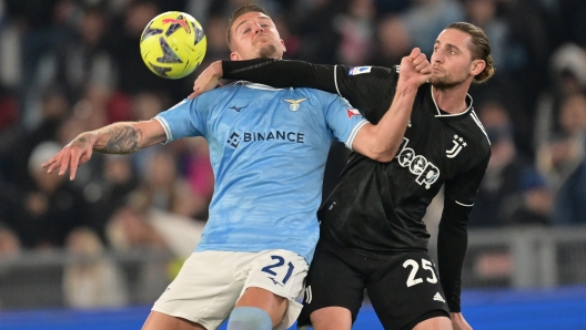 Foto Alfredo Falcone/LaPresse  08 Aprile 2023 - Roma, Italia - sport, calcio - Lazio vs Juventus - Campionato italiano di calcio Serie A TIM 2022/2023 - Stadio Olimpico. 
Nella foto: Adrien Rabiot (Juventus F.C.), Sergej Milinkovic-Savic (SS Lazio)

Foto Alfredo Falcone/LaPresse April, 08 2023  Rome, Italy - sport, soccer - Lazio vs Juventus - Italian Serie A Football Championship 2022/2023 - Olimpic Stadium.
 In the pic: Adrien Rabiot (Juventus F.C.), Sergej Milinkovic-Savic (SS Lazio)