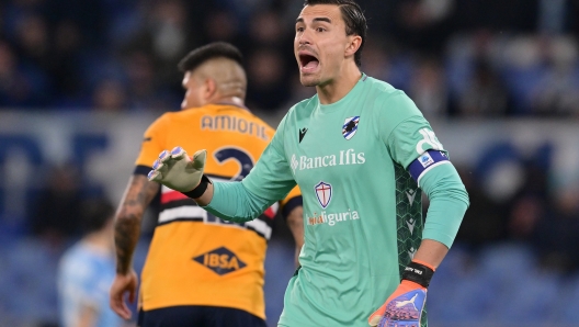 Foto Alfredo Falcone/LaPresse 27 Febbraio 2023 - Roma, Italia - sport, calcio - Lazio vs Sampdoria - Campionato italiano di calcio Serie A TIM 2022/2023 - Stadio Olimpico. Nella foto: Emil Audero (UC Sampdoria)  february 27, 2023 Rome, Italy - sport, soccer - Lazio vs Sampdoria - Italian Serie A Football Championship 2022/2023 - Olimpic Stadium. In the pic: Emil Audero (UC Sampdoria)