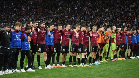 Foto Francesco Mazzitello/LaPresse 19 Maggio 2023 Reggio Calabria, Italia - sport, calcio -  Reggina vs Ascoli - Campionato di calcio Serie BKT 2022/2023 - Stadio Granillo. Nella foto: esultanza dei giocatori della Reggina a fine gara  May 19, 2023 Reggio Calabria, Italy - sport, soccer - Reggina vs Ascoli - Italian Football Championship League BKT 2022/2023 -  Granillo stadium. In the pic: Reggina players' jubilation at the end of the match